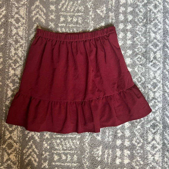 J Crew Mercantile Burgundy Skirt size 6 (E115) - Picture 5 of 6